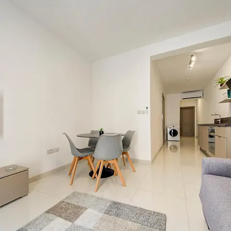 Beautiful, With Wifi & Ac By 360 Estates *