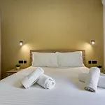Beautiful, With Wifi & Ac By 360 Estates Gzira