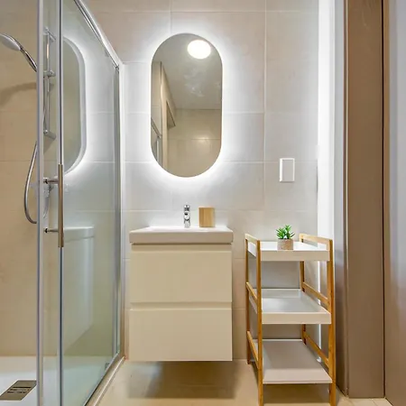 Beautiful, With Wifi & Ac By 360 Estates * Gzira