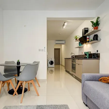 Beautiful, With Wifi & Ac By 360 Estates Apartment Gzira