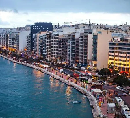 Apartment Beautiful, With Wifi & Ac By 360 Estates Gzira