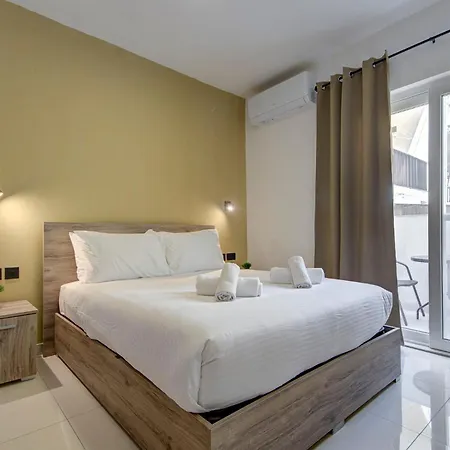 Beautiful, With Wifi & Ac By 360 Estates Apartment